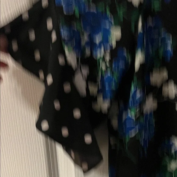 4/$20 Theo & b Black Floral Blouse with Blue Highlights - Picture 3 of 4
